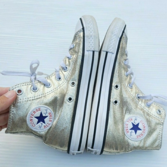 Converse Other - CONVERSE GIRLS CHUCK TAYLOR ALL STAR Sneakers